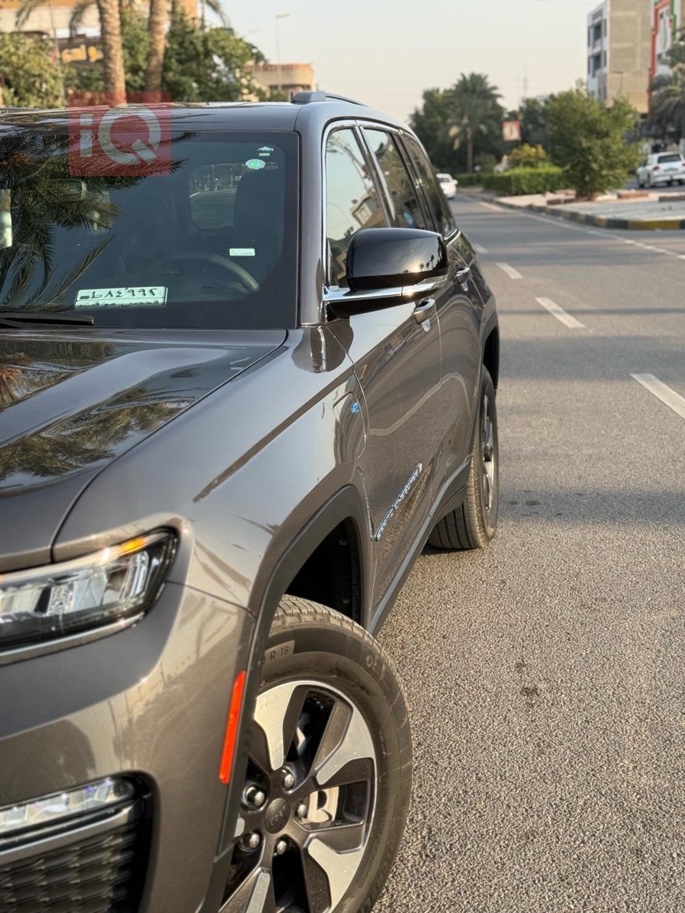 جیپ گراند شیرۆکی